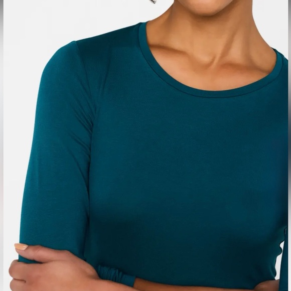 MAJESTIC FILATURES Soft Touch Long Sleeve Crewneck T-Shirt in color Haute Mer - Picture 5 of 5